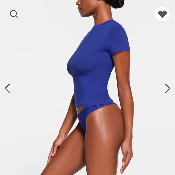 SKIMS Cotton Jersey T-Shirt in Cobalt Size Medium (Sold Out) - Picture 2 of 8